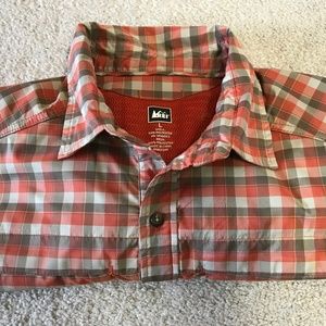 REI Mens short sleeve - Size Large